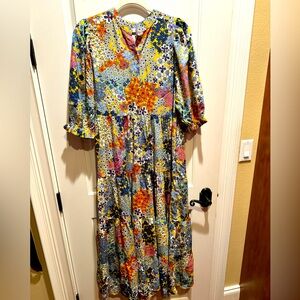 Floral maxi dress size small